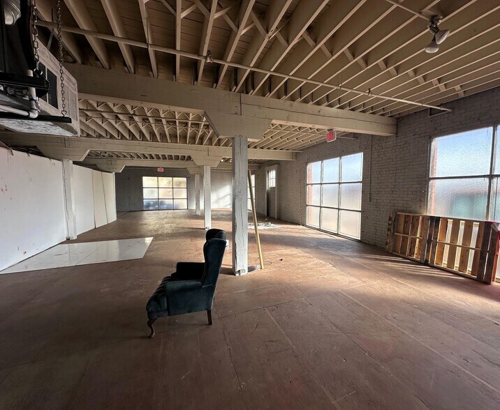 More Photos Of 501-517 S Grant St, Amarillo Flex For Sale