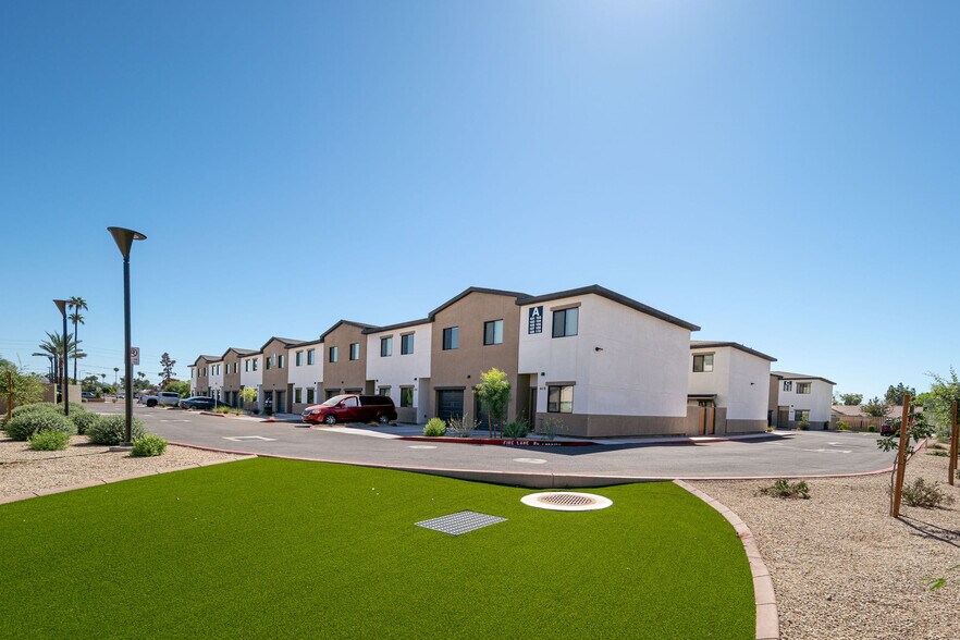 More Photos Of 8246 N 61st Ave, Glendale Apartments For Sale