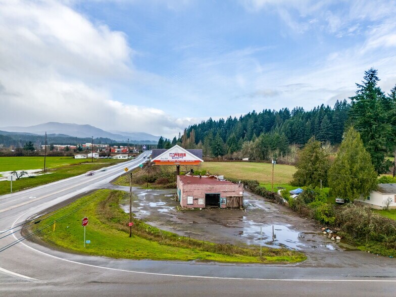 More Photos Of 26555 Salmon River Hwy, Grand Ronde Flex For Sale