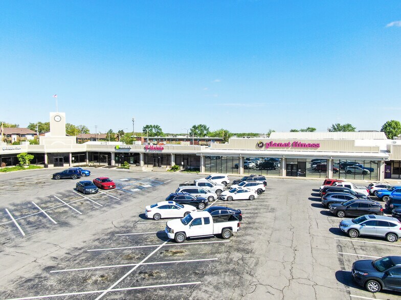 More Photos Of 2101 W Broadway Ave, Columbia General Retail For Lease