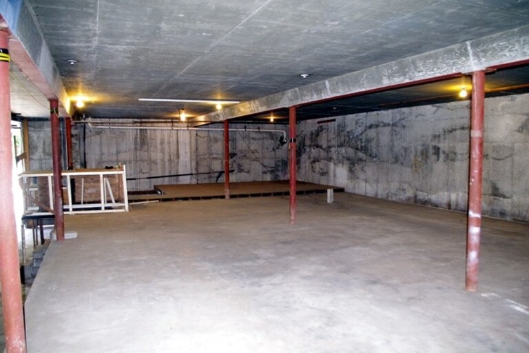 More Photos Of 872 High Ridge Rd, Stamford Warehouse For Lease