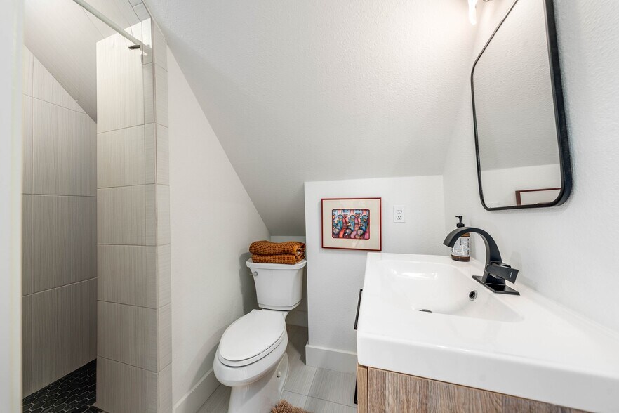 More Photos Of 4158 Creek Rd, Temple Specialty For Sale