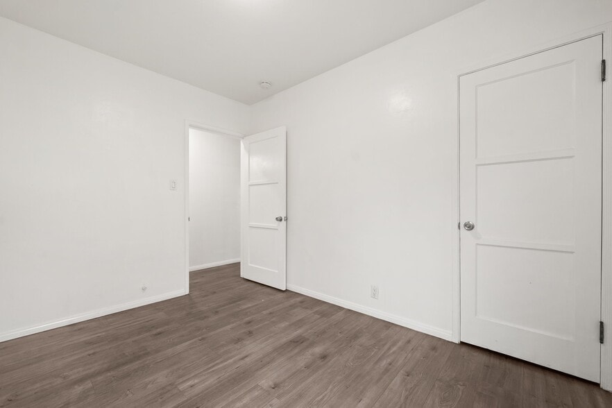 More Photos Of 2117 Stewart St, Santa Monica Apartments For Sale