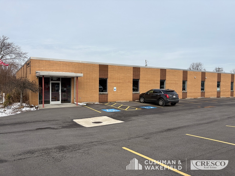 More Photos Of 9257 Midwest Ave, Garfield Heights Showroom For Sale