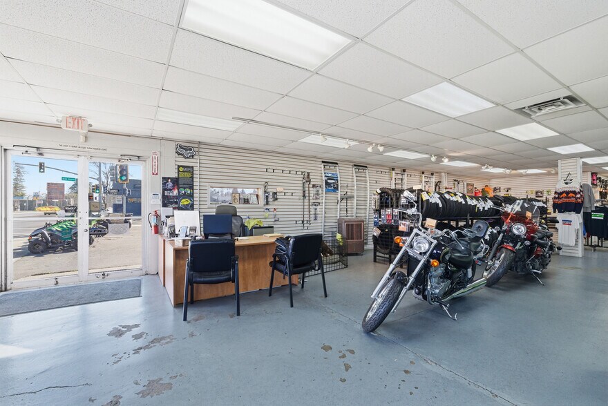 More Photos Of 1538 Park Ave, Chico General Retail For Sale