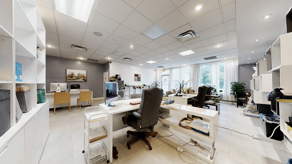 More Photos Of 1784 Jane St, Toronto Storefront Retail Office For Sale