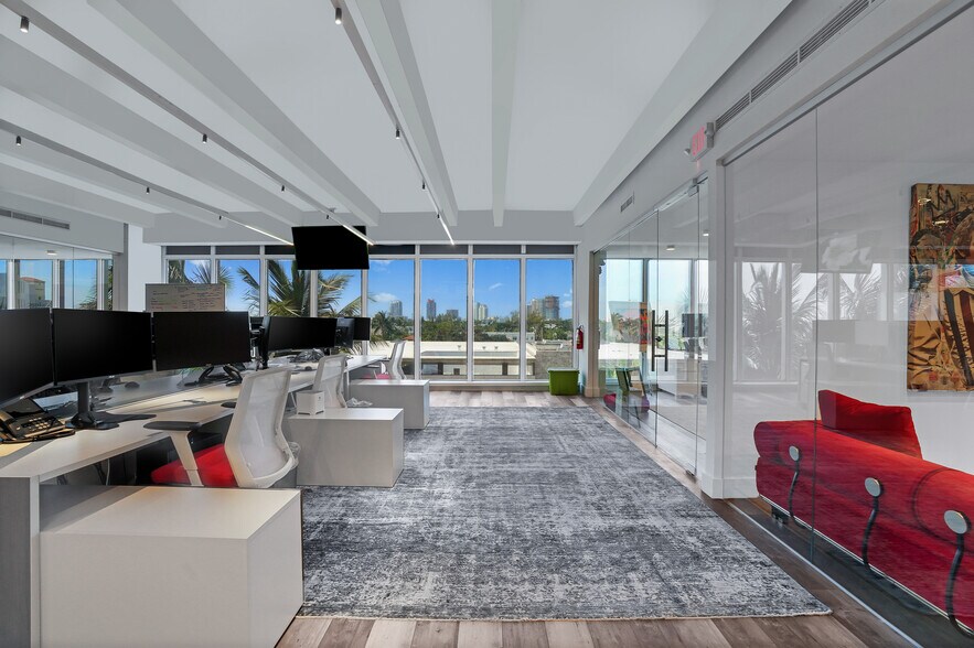 More Photos Of 1680 Michigan Ave, Miami Beach Office Residential For Lease