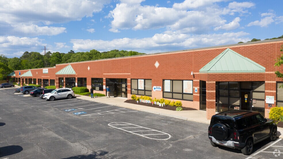 More Photos Of 8227 Cloverleaf Dr, Millersville Light Manufacturing For Sale