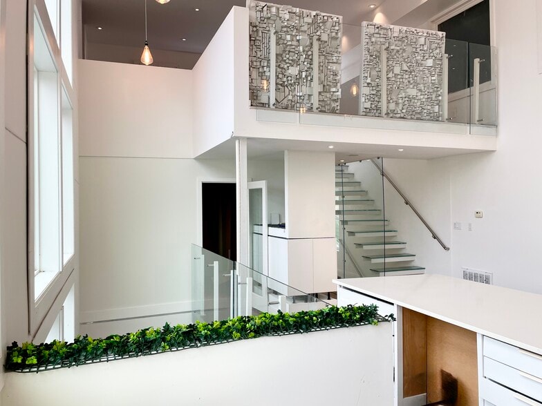 More Photos Of 3335 W Lamar St, Houston Office Residential For Lease