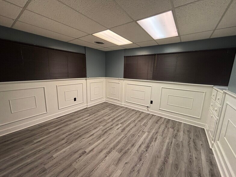 More Photos Of 1798 Montreal Cir, Tucker Office For Sale