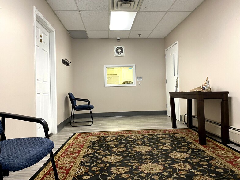 More Photos Of 2225 W Indiana St, Evansville Office Residential For Sale