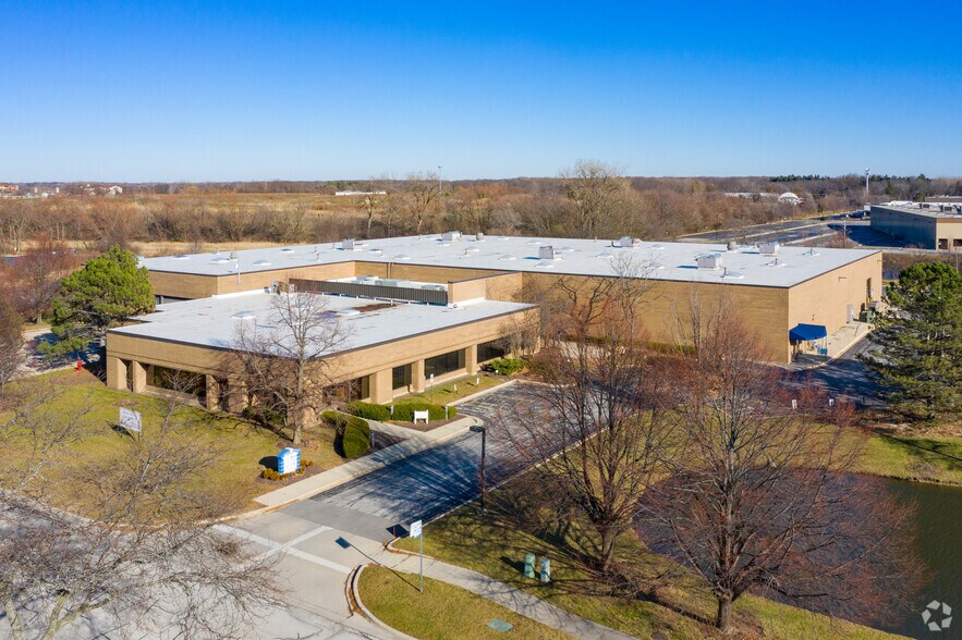 More Photos Of 1275 Barclay Blvd, Buffalo Grove Warehouse For Lease