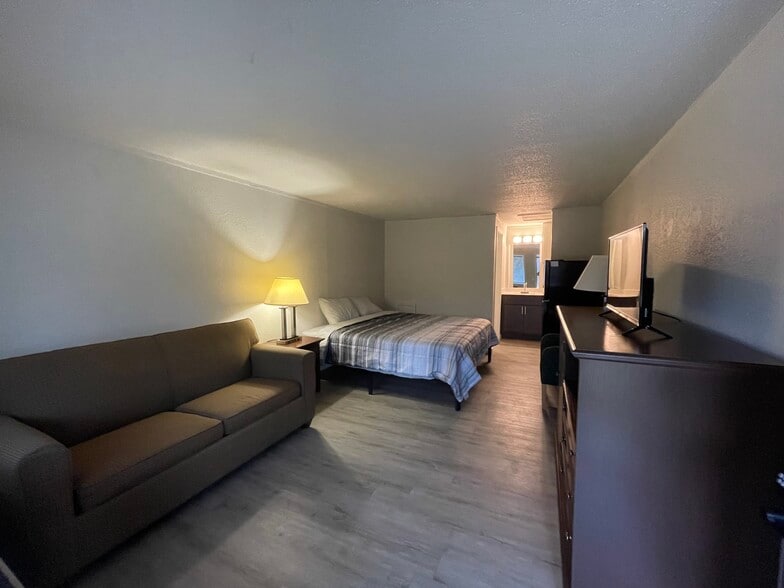 More Photos Of 4380 W Pierson Rd, Flint Apartments For Sale