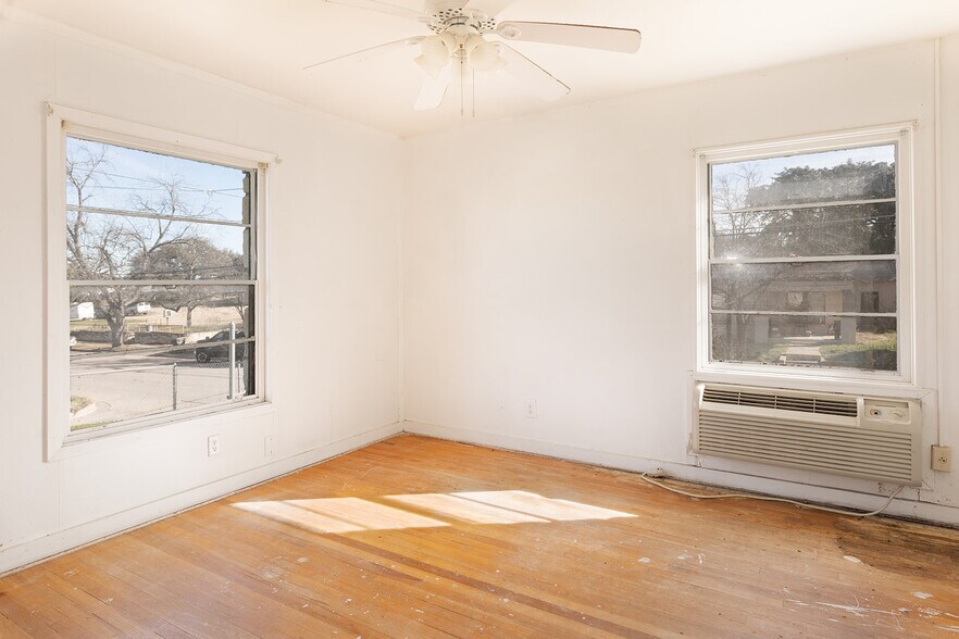 More Photos Of 104 E 5th St, Brady Office Residential For Sale