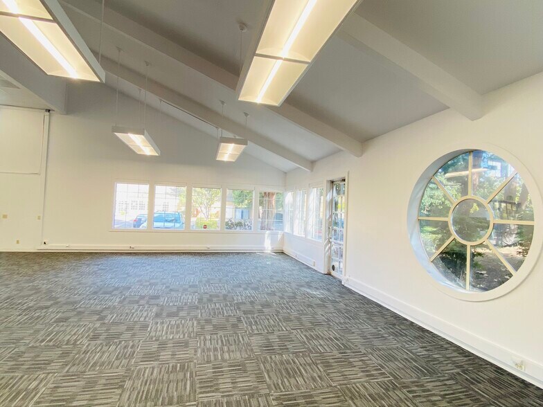 More Photos Of 1291-1295 Oakmead Pky, Sunnyvale Unknown For Lease