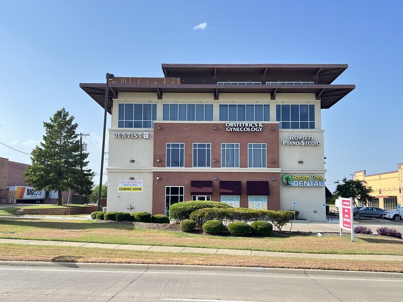Primary Photo Of 3705 Lakeview Pkwy, Rowlett Office For Lease