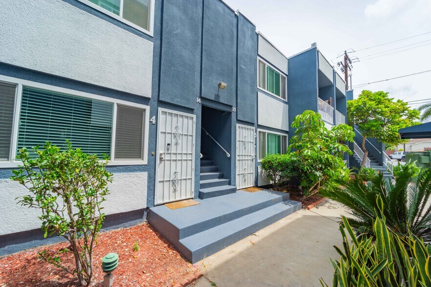 More Photos Of 2120 Mission Ave, San Diego Apartments For Sale