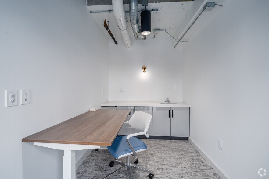 More Photos Of 800 19th Ave South, Nashville Coworking Space