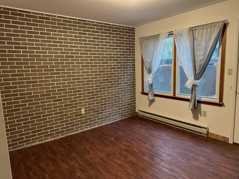 More Photos Of 726 S Huron St, Cheboygan Apartments For Sale