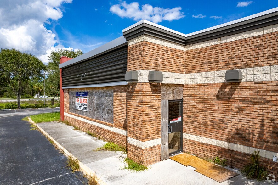 More Photos Of 8905 20th St, Vero Beach Fast Food For Sale