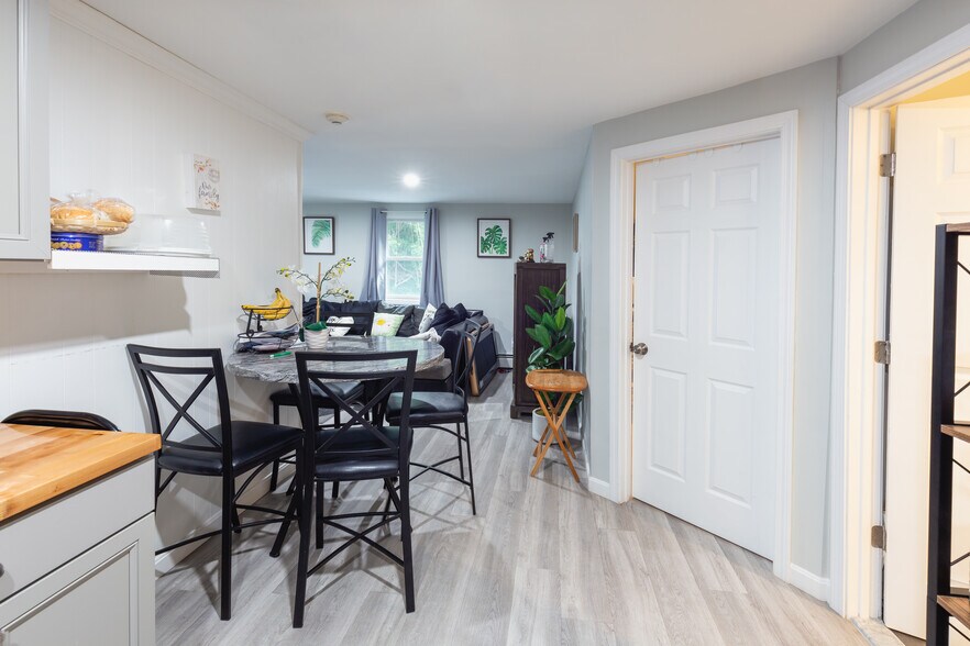More Photos Of 176-178 Court St, Plymouth Apartments For Sale
