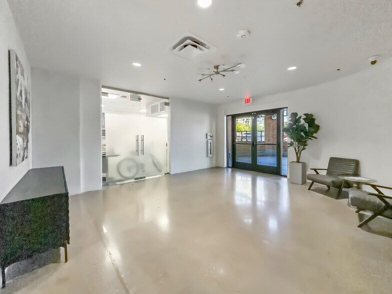 More Photos Of 730 Las Vegas Blvd, Las Vegas Serviced Offices For Sale