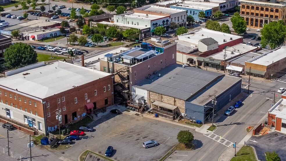 More Photos Of 21 E Athens St, Winder General Retail For Sale