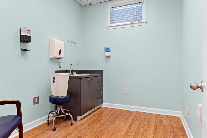 More Photos Of 941 Summers Ave, Orangeburg Medical For Sale