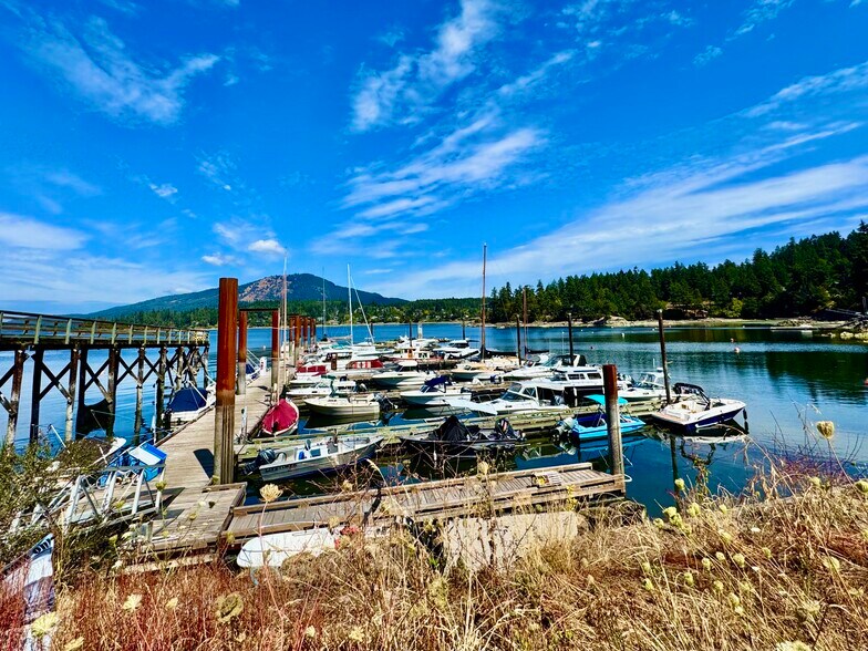 More Photos Of 10990 Madrona Dr, North Saanich Marina For Sale