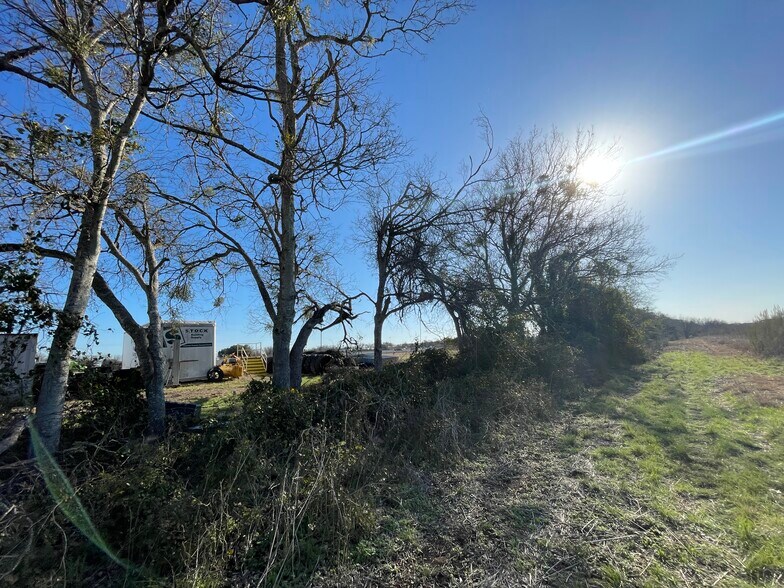 More Photos Of 54 Acres Trainer Hale, Schertz Land For Sale