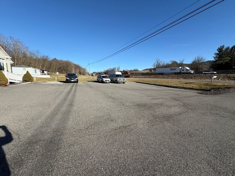 More Photos Of 602 E Lee Hwy, Wytheville Freestanding For Sale