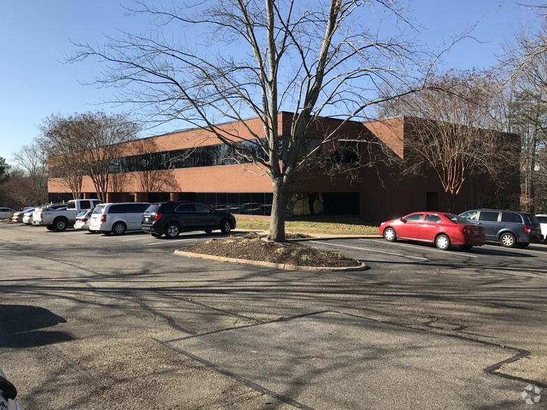 Primary Photo Of 620 Moorefield Park Dr, Richmond Office For Lease