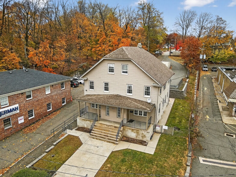 More Photos Of 160 Bloomfield Ave, Verona Storefront Retail Office For Sale