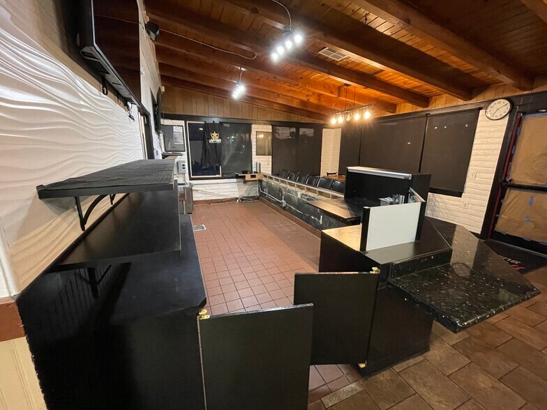 More Photos Of 5933-43 El Cajon Blvd, San Diego Storefront Retail Office For Sale