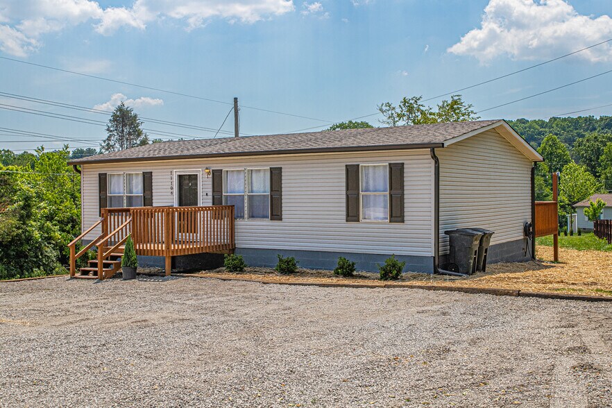 3713 Washington Pike, Knoxville, TN 37917 Light Manufacturing For