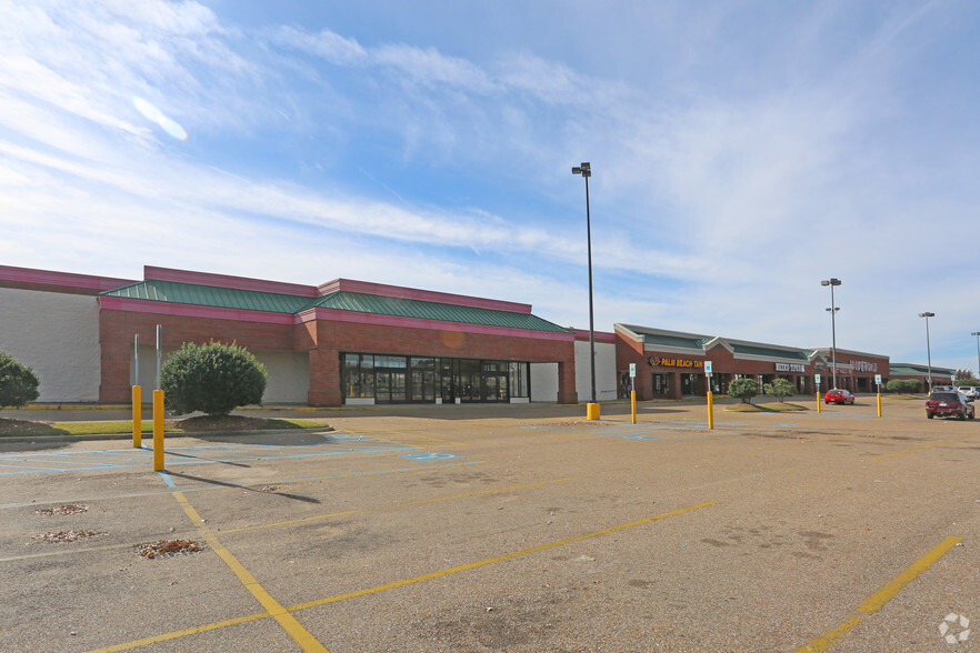 Primary Photo Of 1840-1880 E Main St, Prattville Storefront Retail Office For Lease