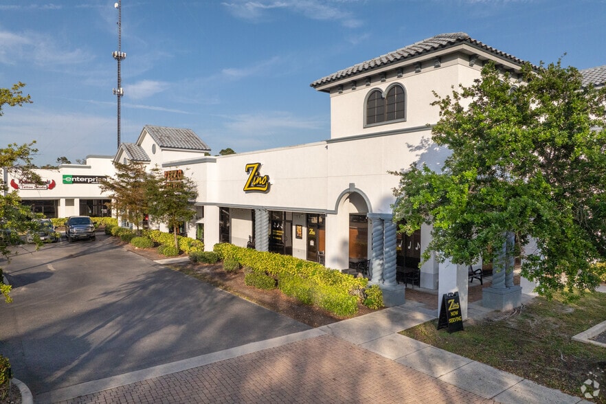 More Photos Of 20041 S Tamiami Trl, Estero Freestanding For Lease