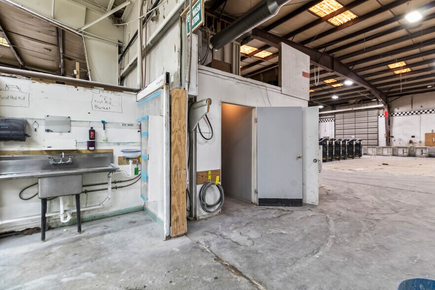 More Photos Of 4618 Pointe Tremble Rd, Clay Township Warehouse For Sale