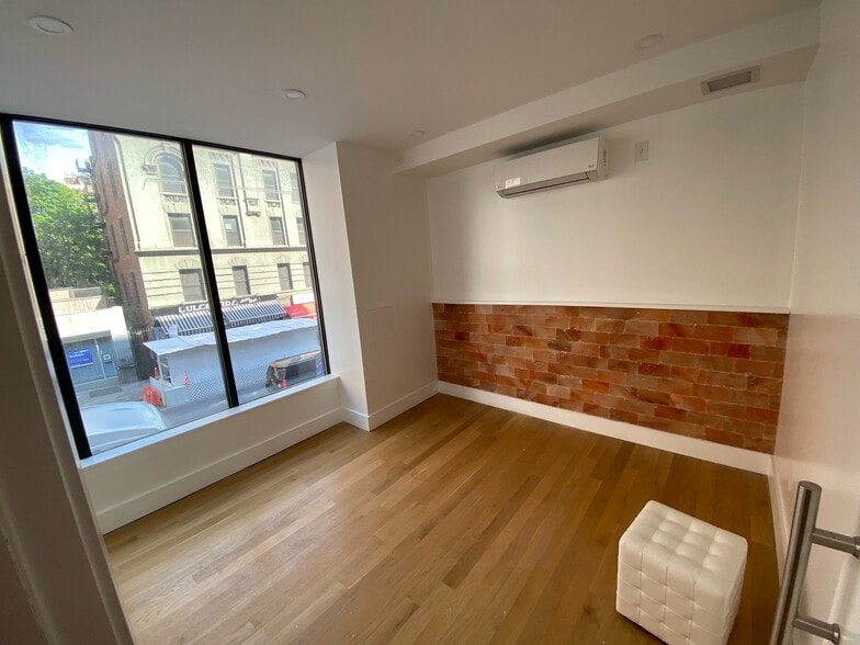 More Photos Of 1220-1224 Lexington Ave, New York Apartments For Lease
