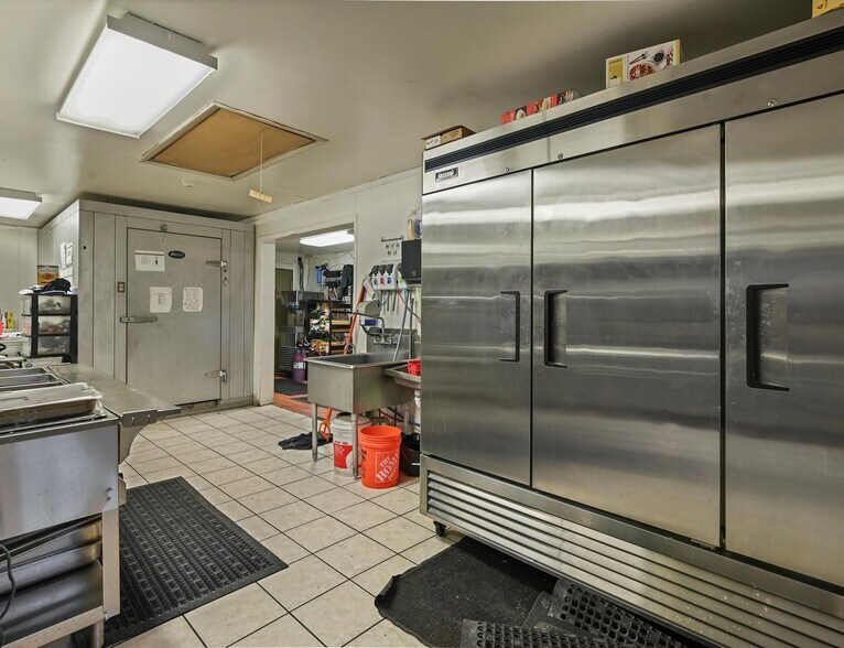 More Photos Of 2080 Milford Rd, East Stroudsburg Restaurant For Lease