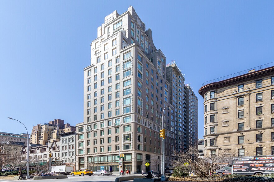 More Photos Of 2255 Broadway, New York Apartments For Lease