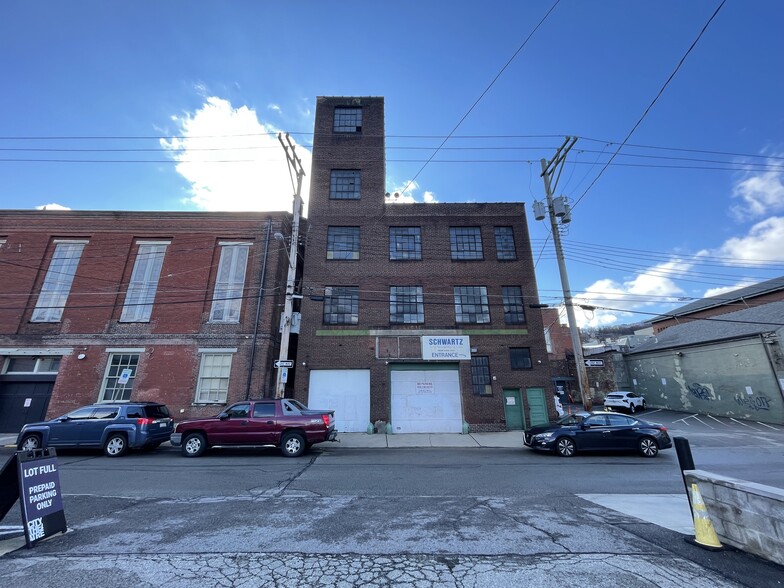 More Photos Of 1317 E Carson St, Pittsburgh General Retail For Sale