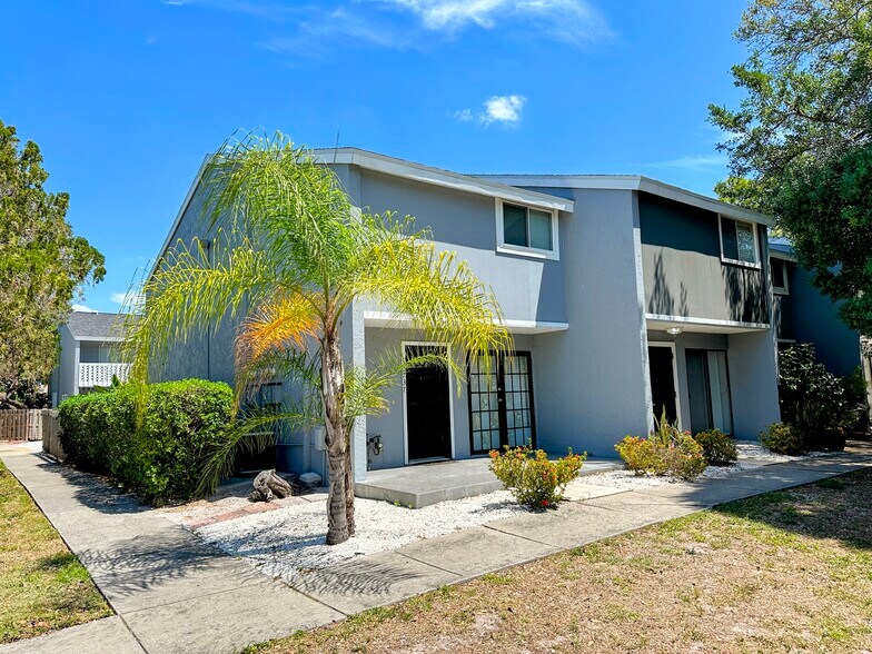 Primary Photo Of 2740-2748 Proctor Rd, Sarasota Apartments For Sale