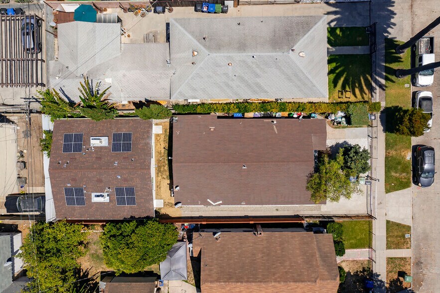 More Photos Of 2749 S Mansfield Ave, Los Angeles Apartments For Sale