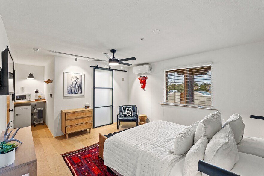 More Photos Of 4 N Chamisa Dr, Santa Fe Specialty For Sale