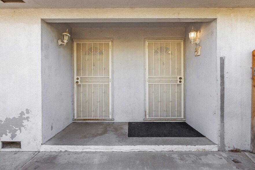 More Photos Of 909 E Noble Ave, Visalia Multifamily For Sale