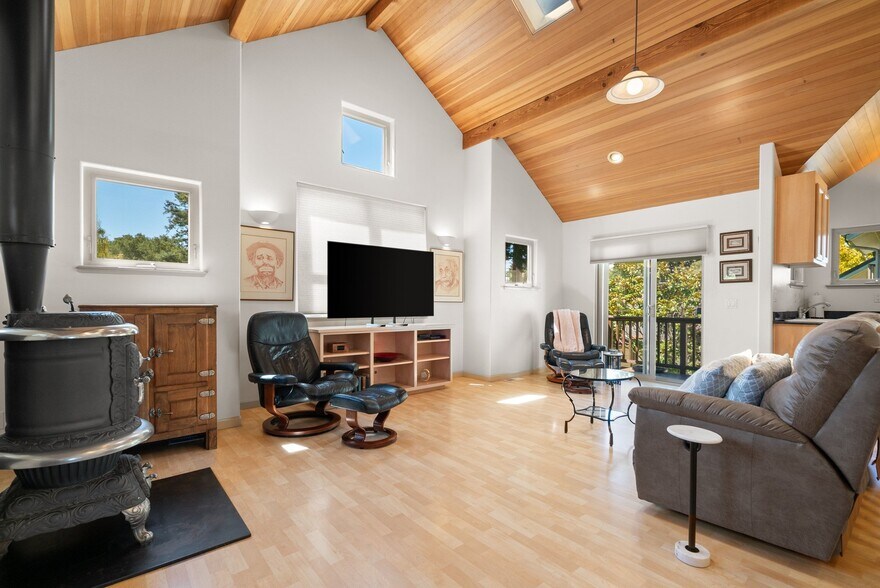 More Photos Of 518 Capitola Ave, Capitola Multifamily For Sale