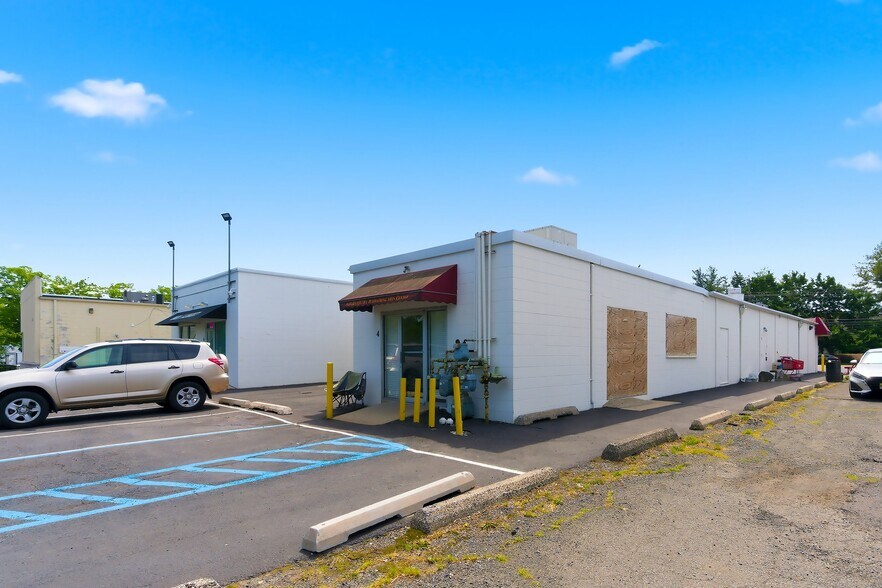 More Photos Of 3175 State Route 27, Franklin Park Storefront Retail Office For Sale