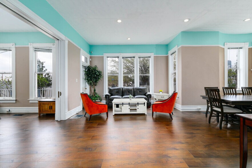 More Photos Of 961 W Holt Blvd, Ontario Medical For Sale
