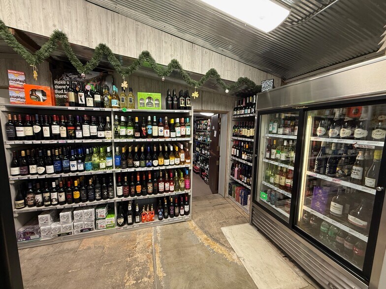 More Photos Of 203 E 8th St, Overbrook General Retail For Sale